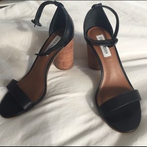 Black Strapy Steve Madden high heels.